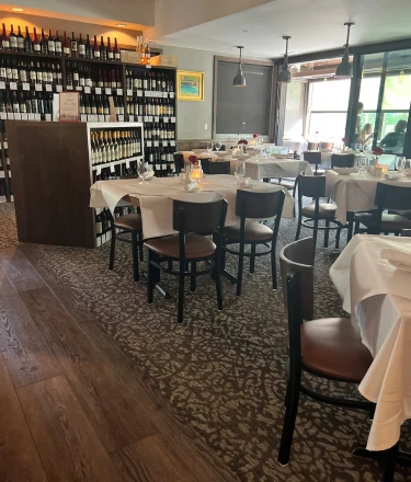Commercial installation in a high-end wine bar. 